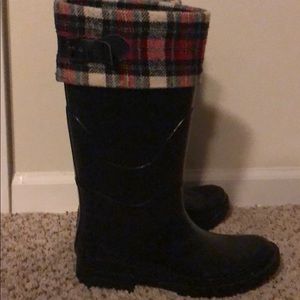 Holiday rain boots